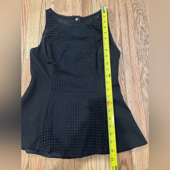 GUESS Black Sleeveless Top- size Small - Picture 6 of 10